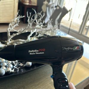 BaByliss Pro Nano Titanium blow dryer
